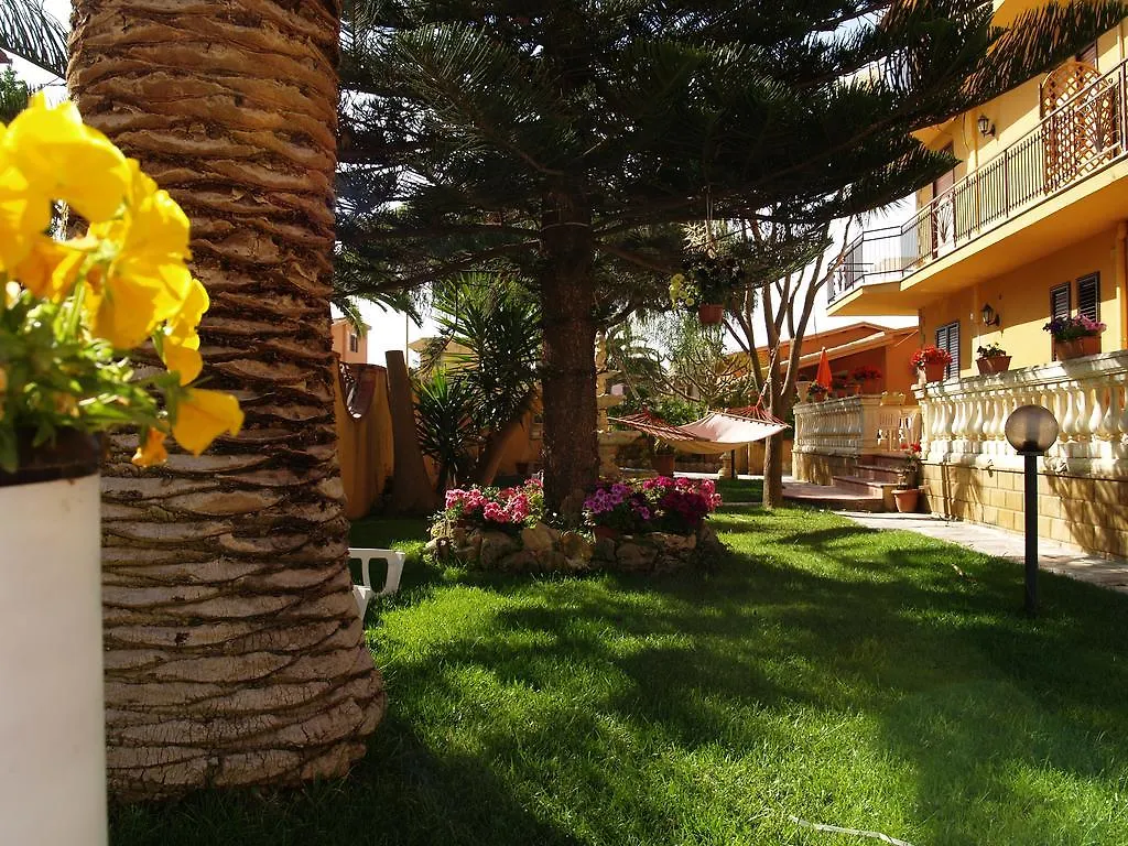 Oikos Holiday Apartments  Villaggio Mosè