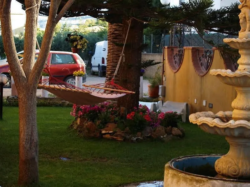 Oikos Holiday Apartments